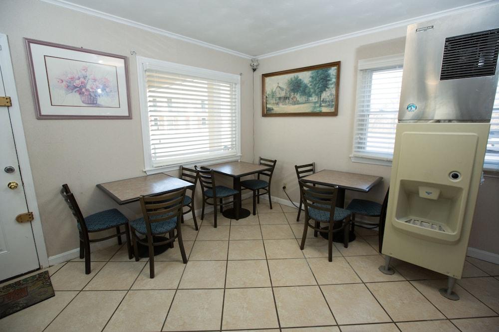 Econo Lodge Sturbridge Route 20 Buitenkant foto