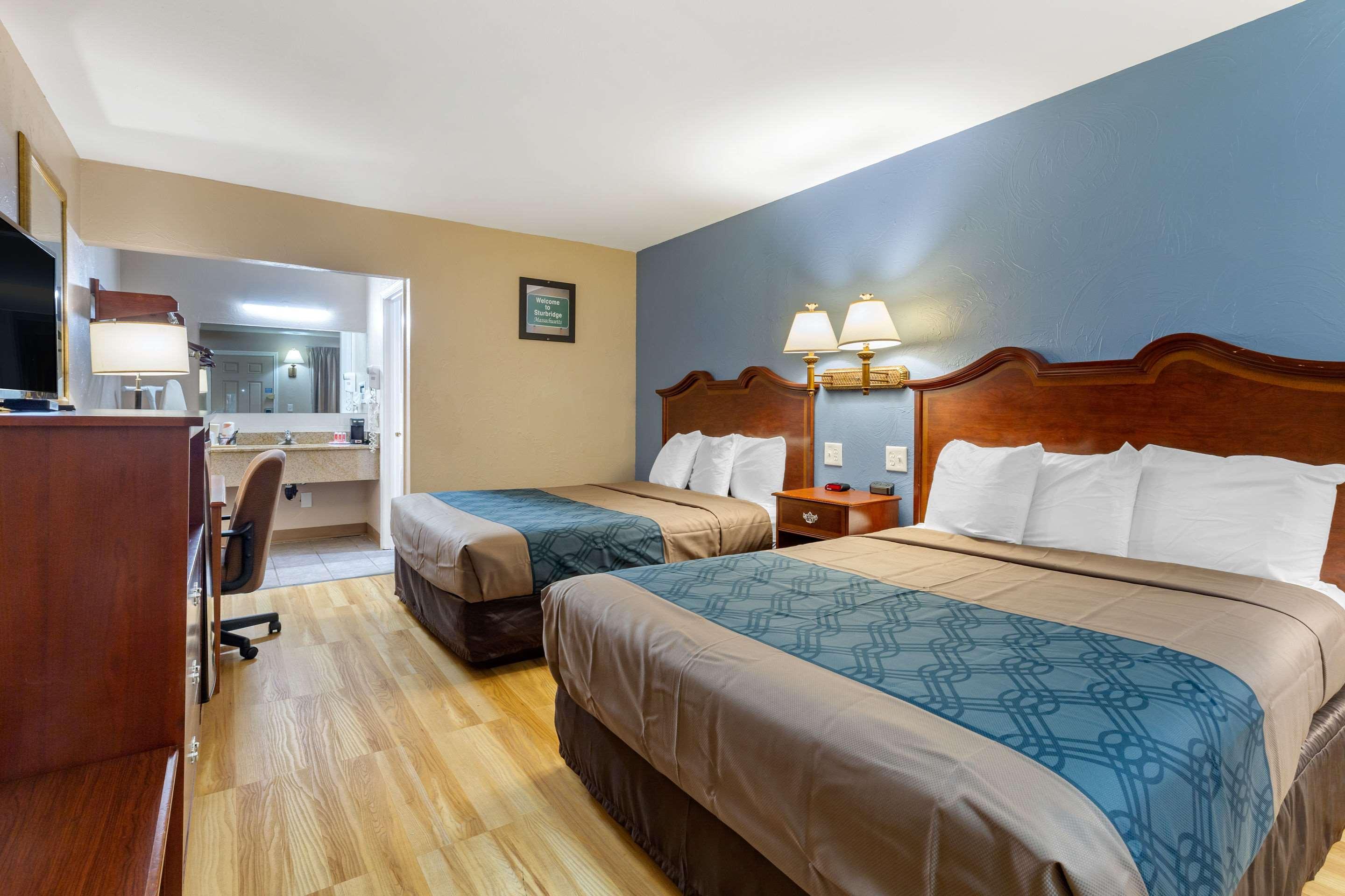 Econo Lodge Sturbridge Route 20 Buitenkant foto