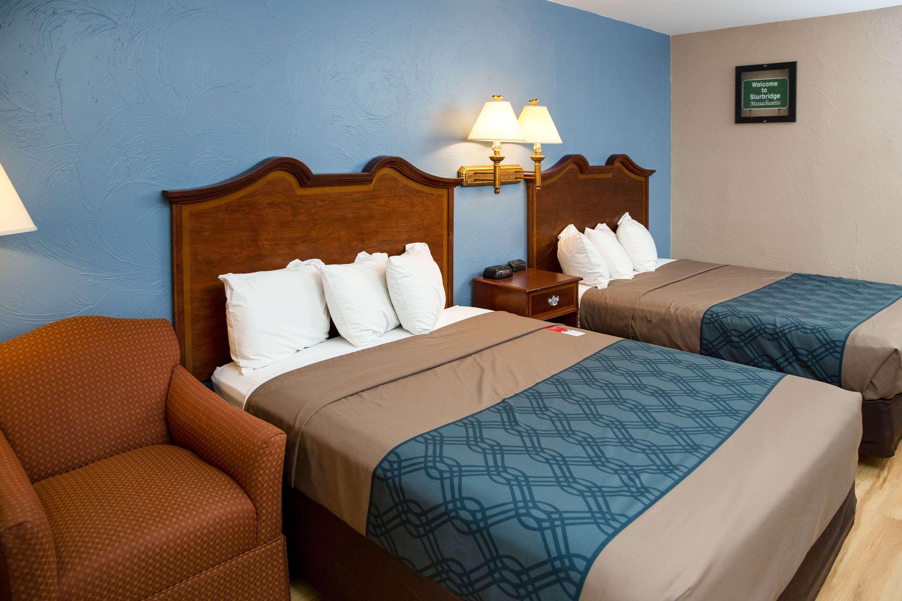 Econo Lodge Sturbridge Route 20 Buitenkant foto