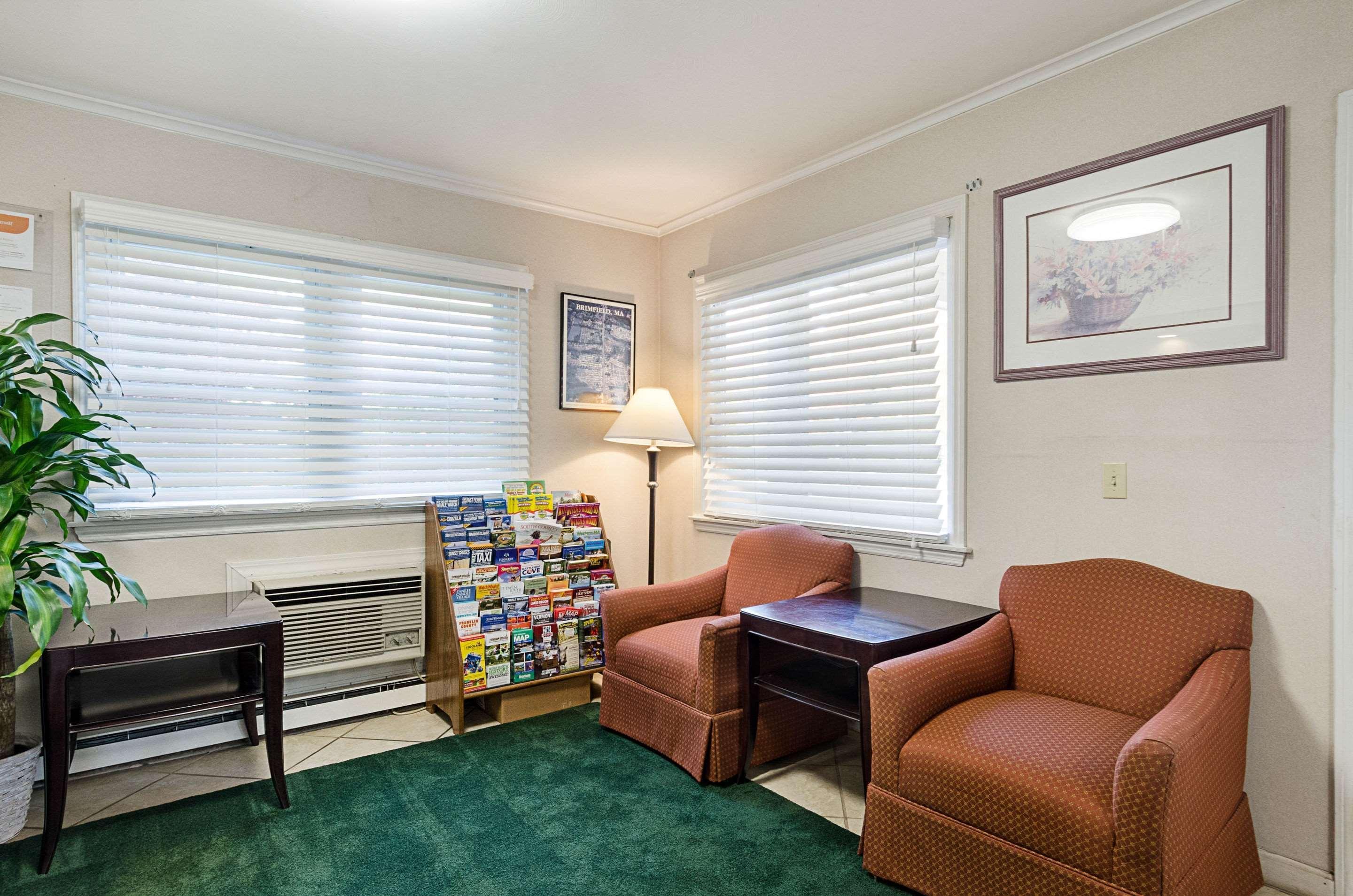 Econo Lodge Sturbridge Route 20 Buitenkant foto