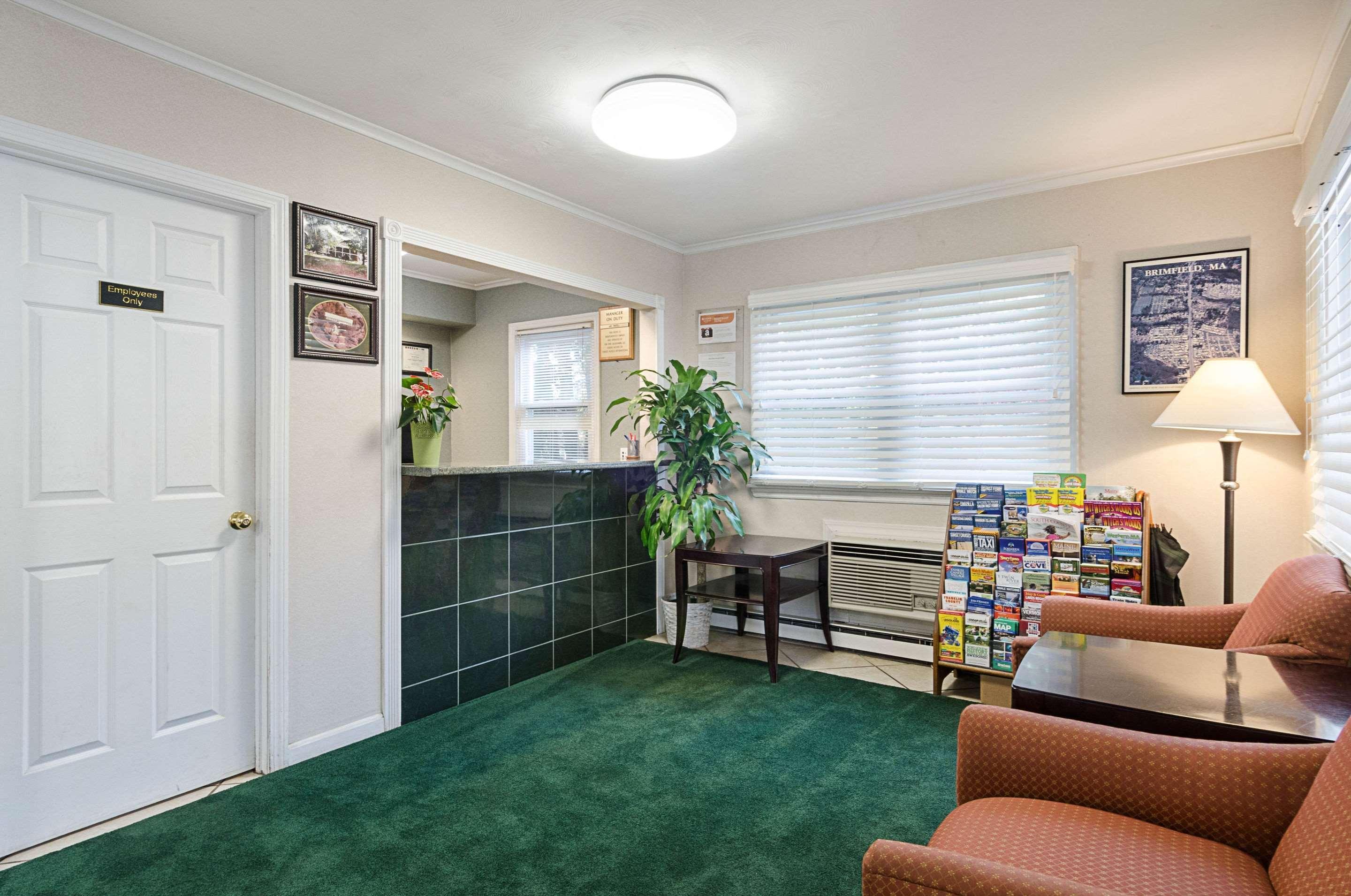 Econo Lodge Sturbridge Route 20 Buitenkant foto