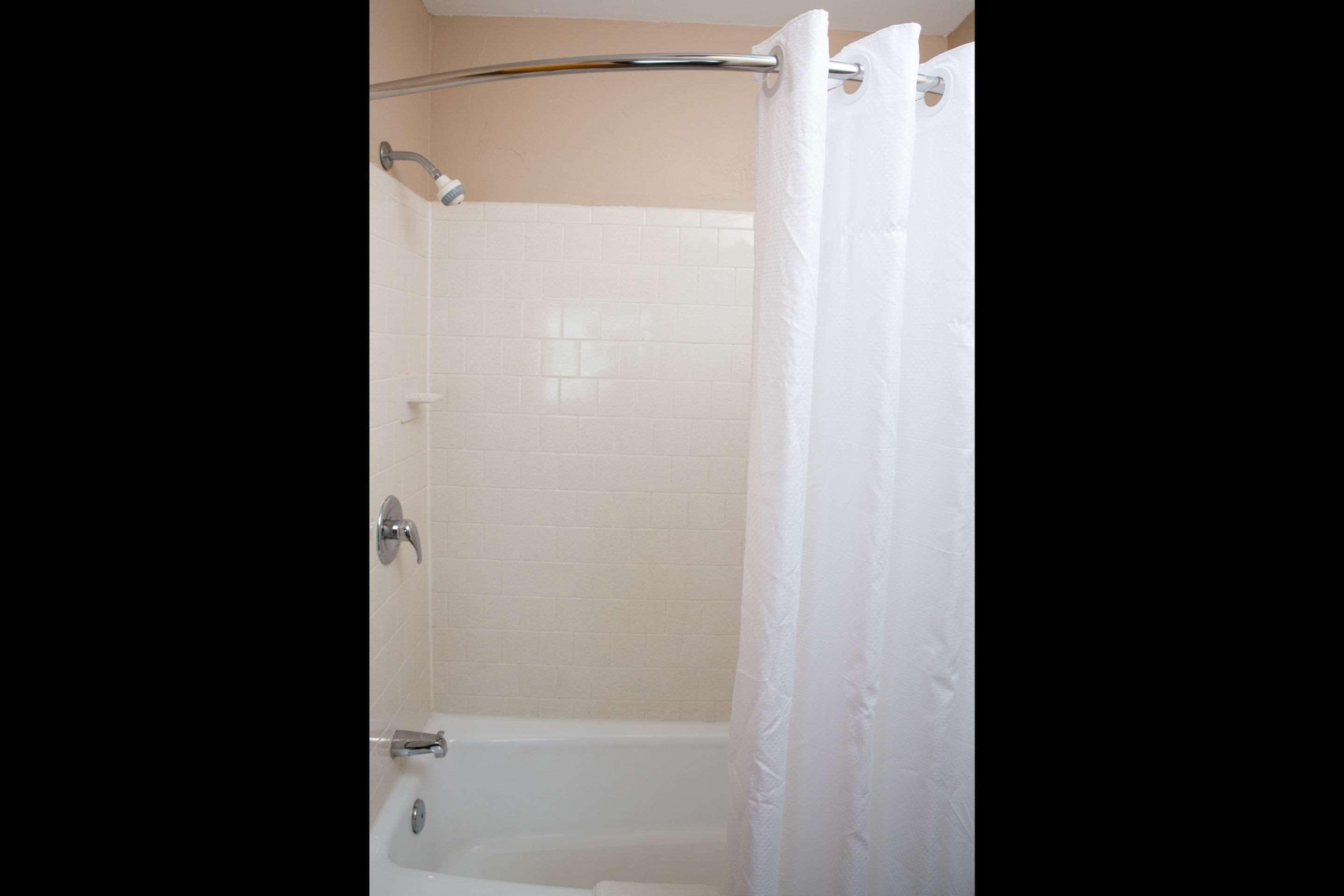 Econo Lodge Sturbridge Route 20 Buitenkant foto