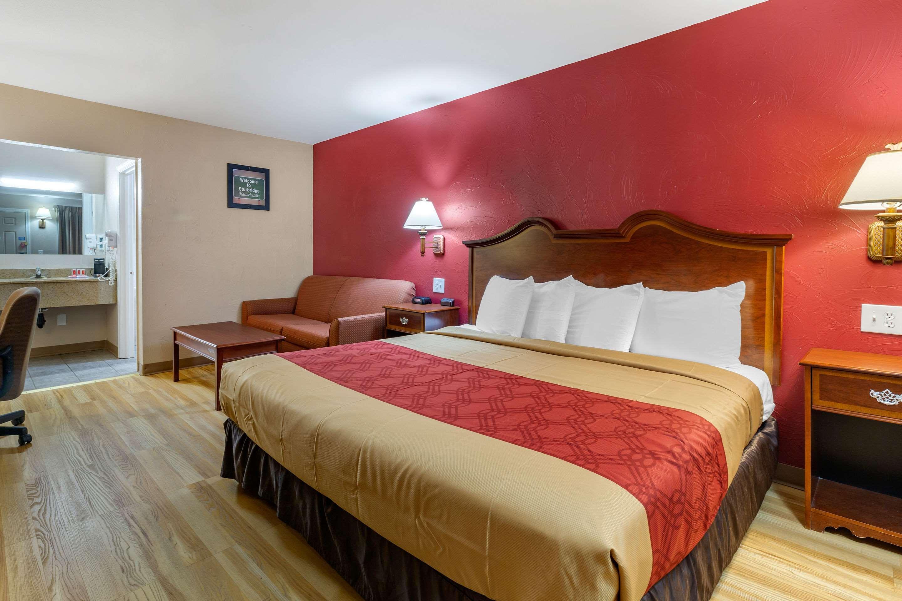 Econo Lodge Sturbridge Route 20 Buitenkant foto