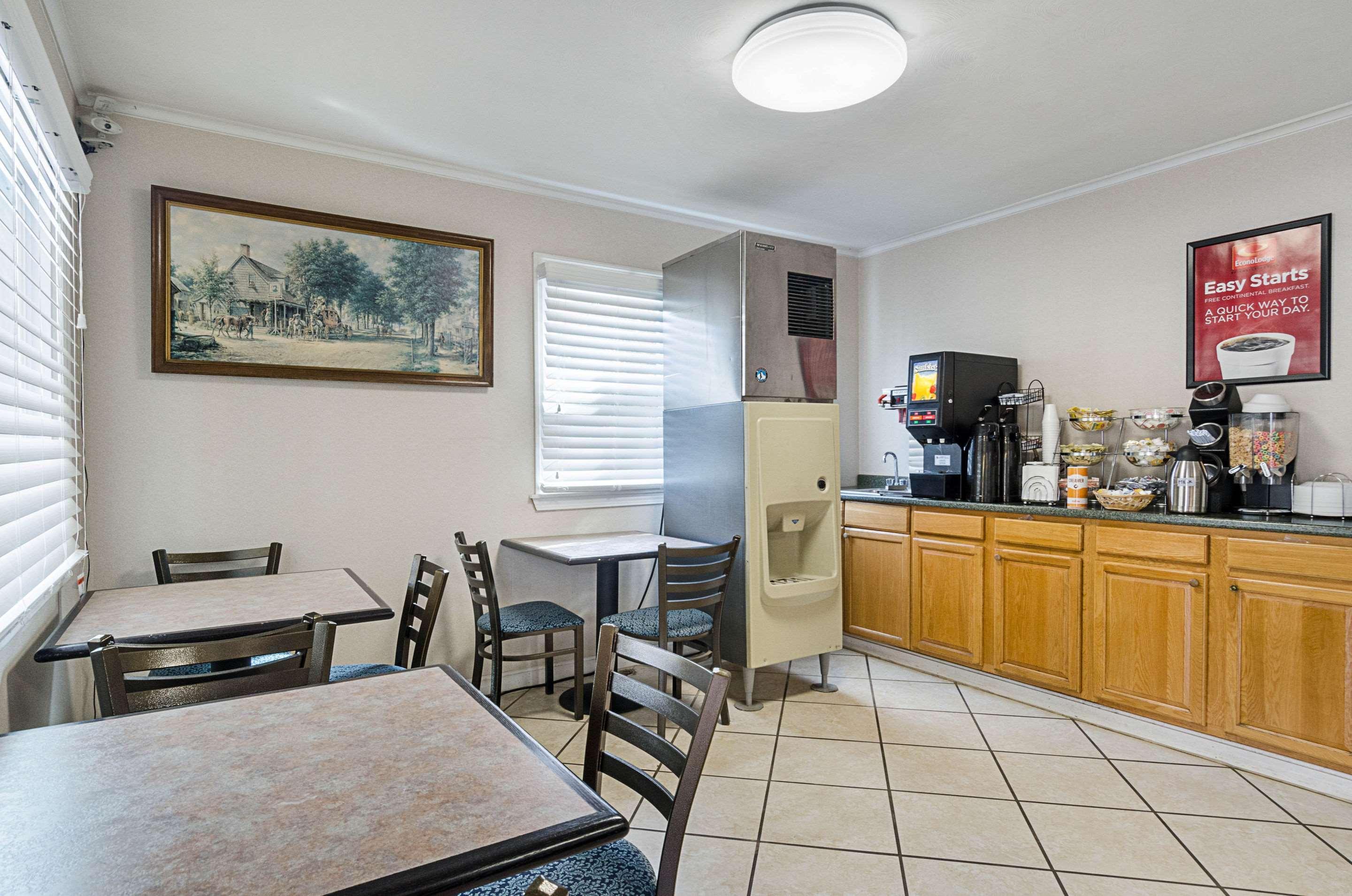 Econo Lodge Sturbridge Route 20 Buitenkant foto