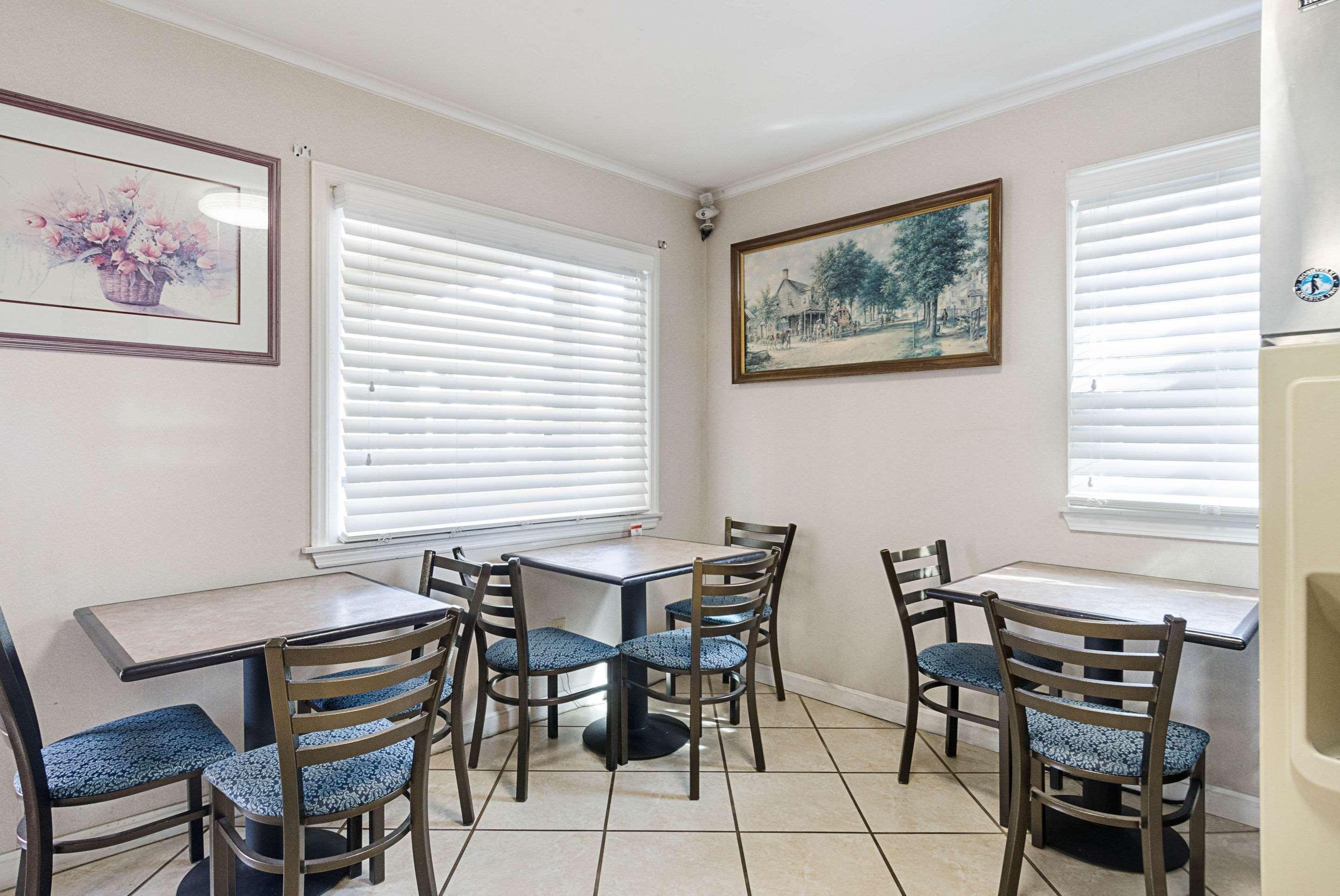 Econo Lodge Sturbridge Route 20 Buitenkant foto