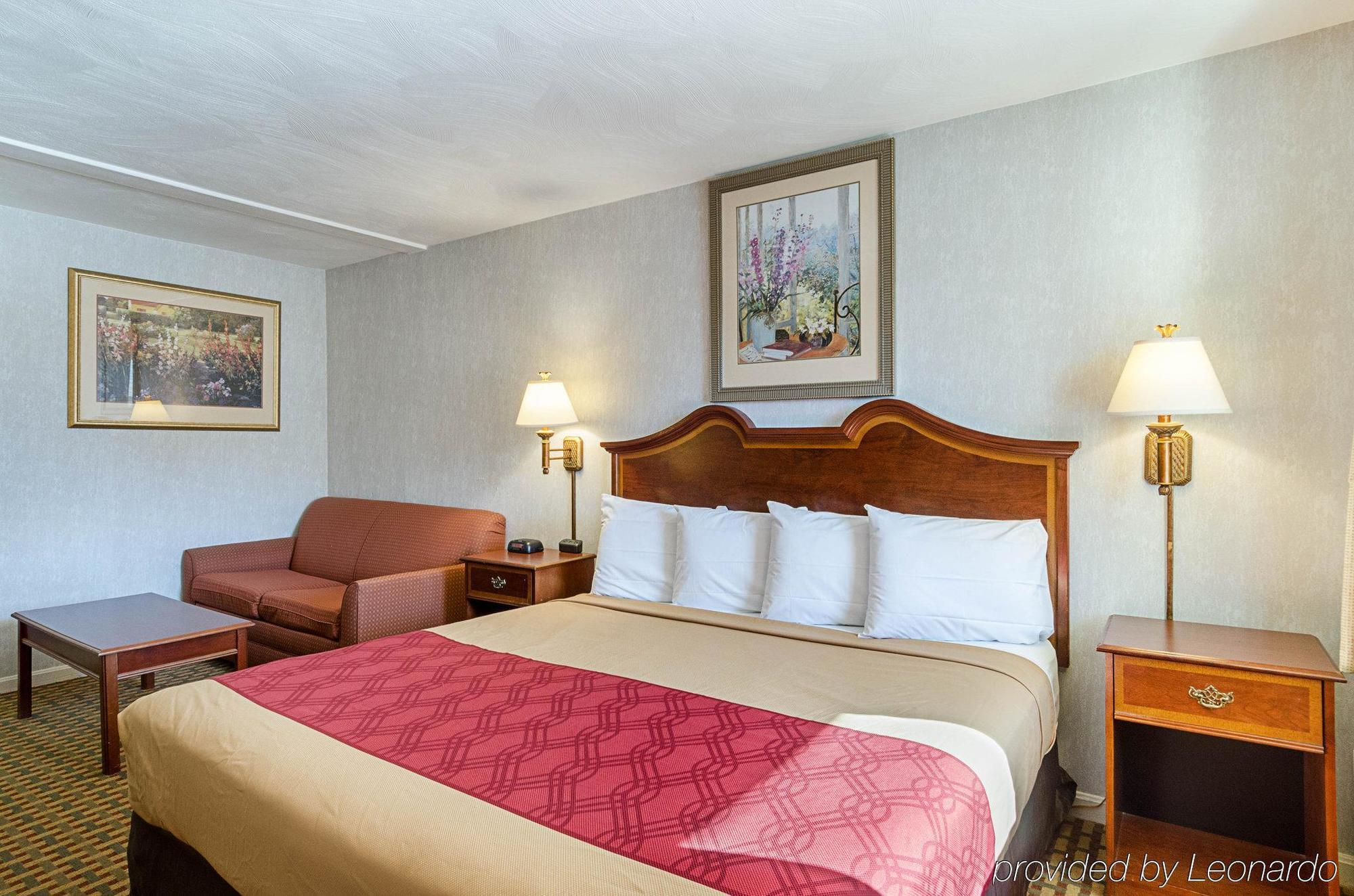 Econo Lodge Sturbridge Route 20 Buitenkant foto