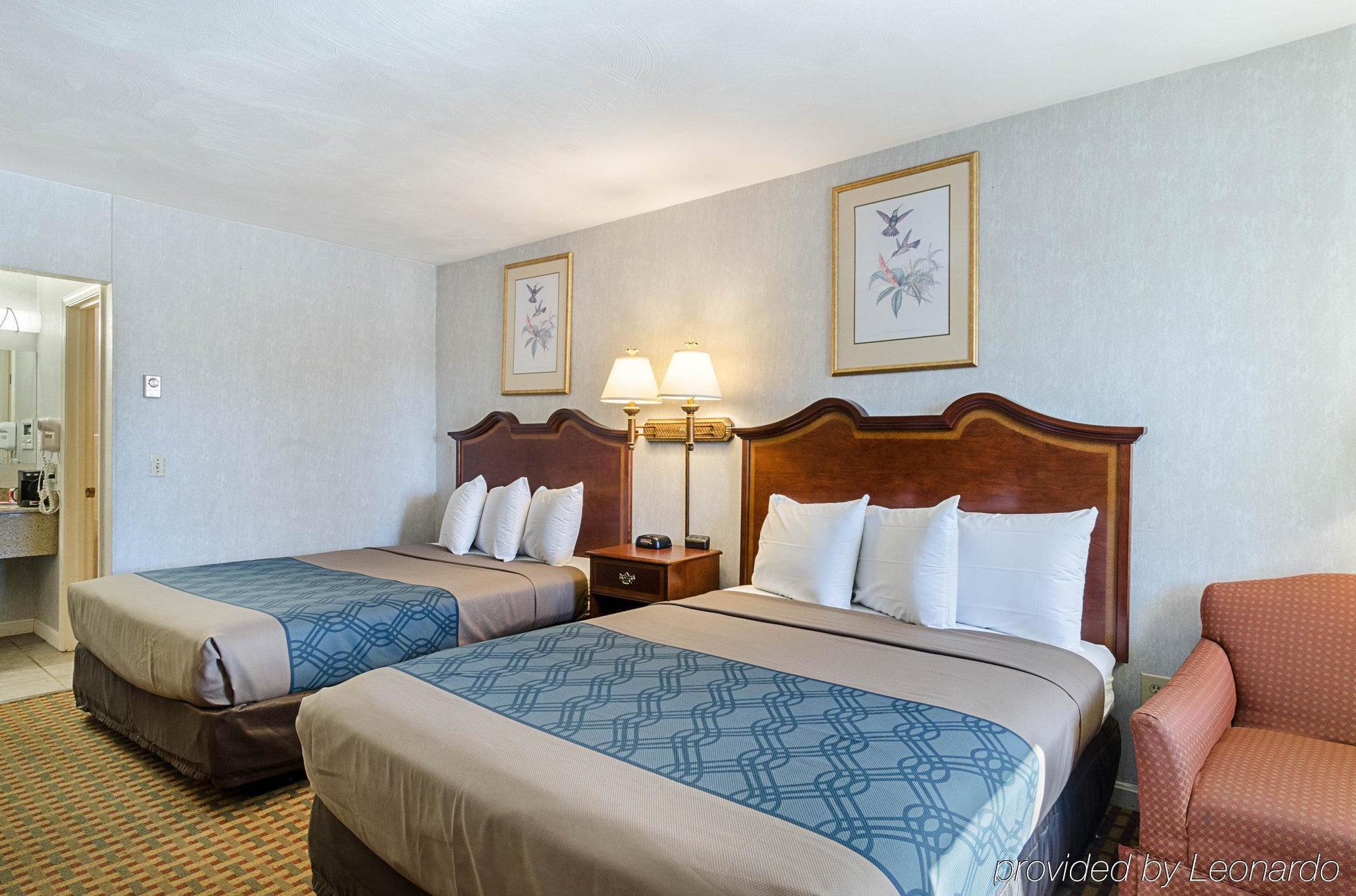 Econo Lodge Sturbridge Route 20 Buitenkant foto